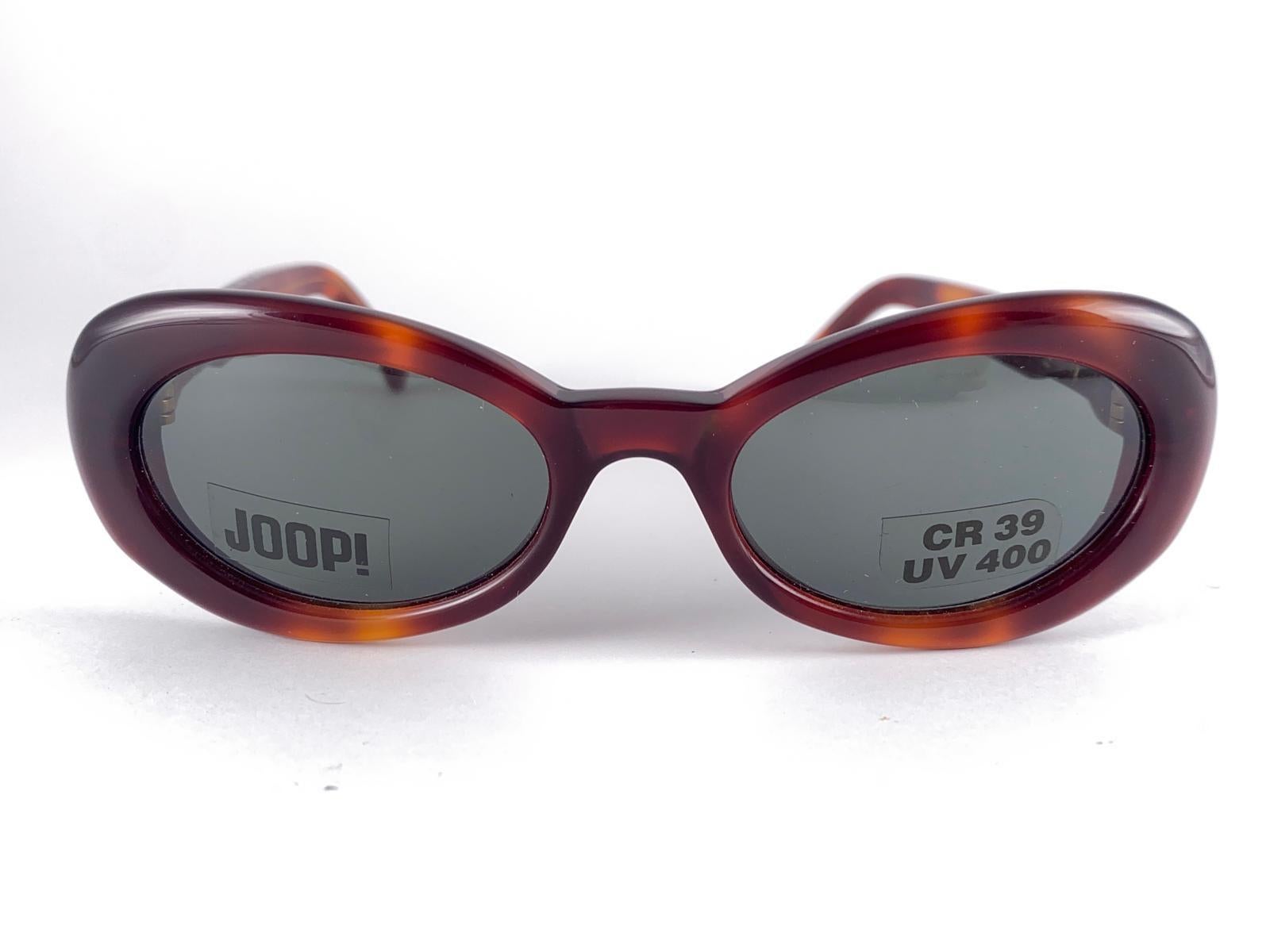 New Vintage Joop ! 1990's Mod 8700 Sleek Tortoise Sunglasses Made In Germany Neuf - En vente à Baleares, Baleares