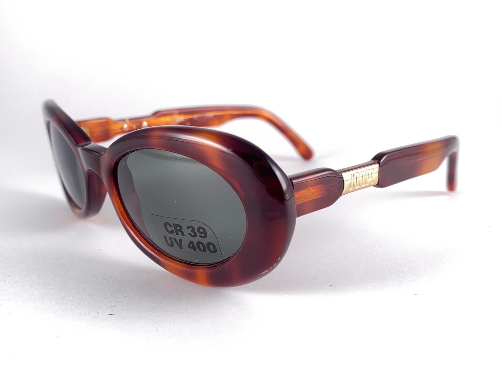 New Vintage Joop ! 1990's Mod 8700 Sleek Tortoise Sunglasses Made In Germany Pour femmes en vente