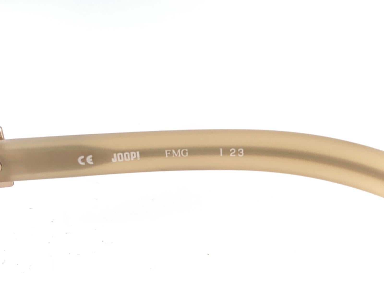 Women's New Vintage JOOP! Gold 1990's Shield Mod 8719 Sunglasses For Sale