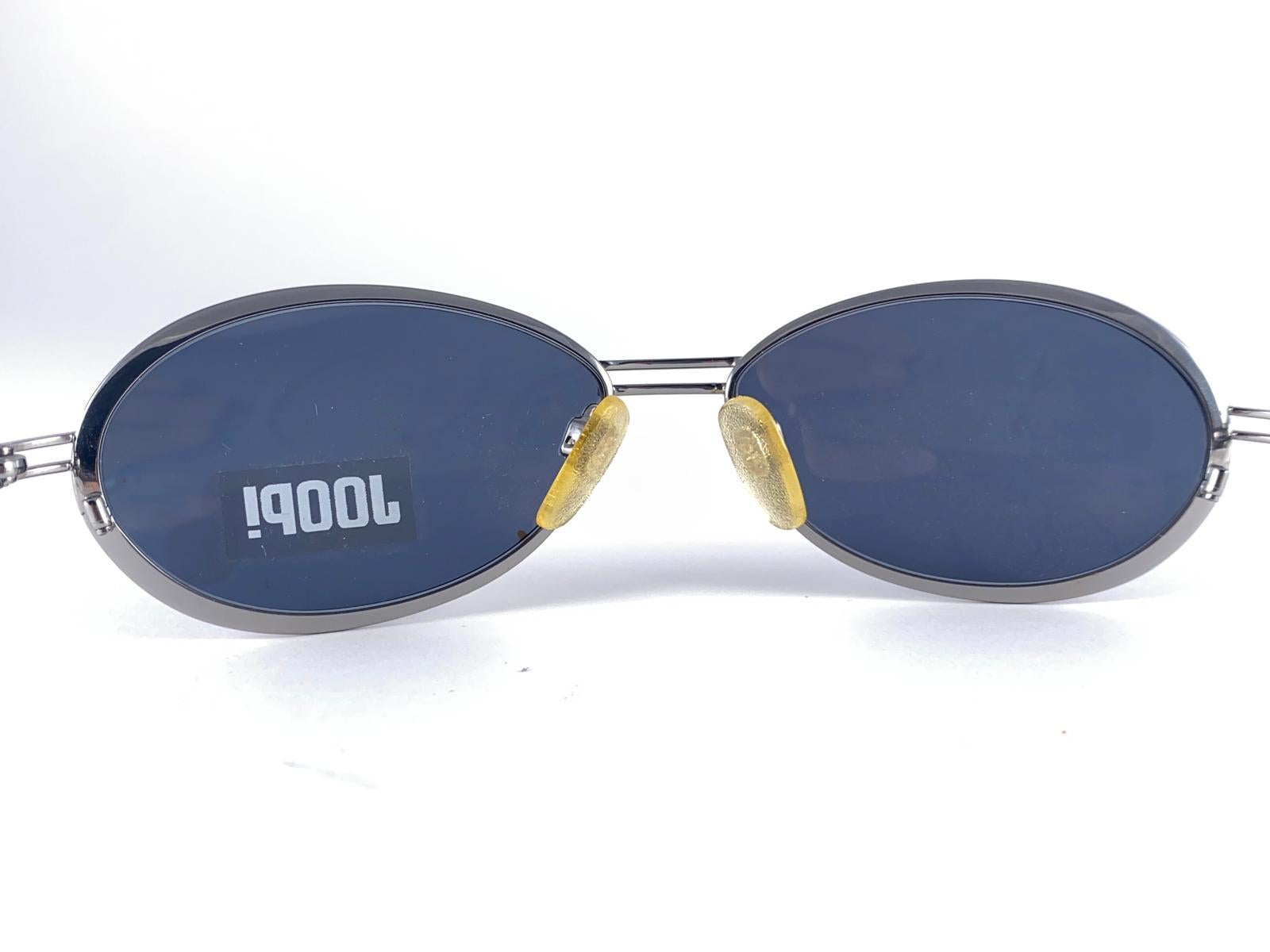 Women's New Vintage JOOP! Silver 1990's Oval Mod 8796 Sunglasses For Sale