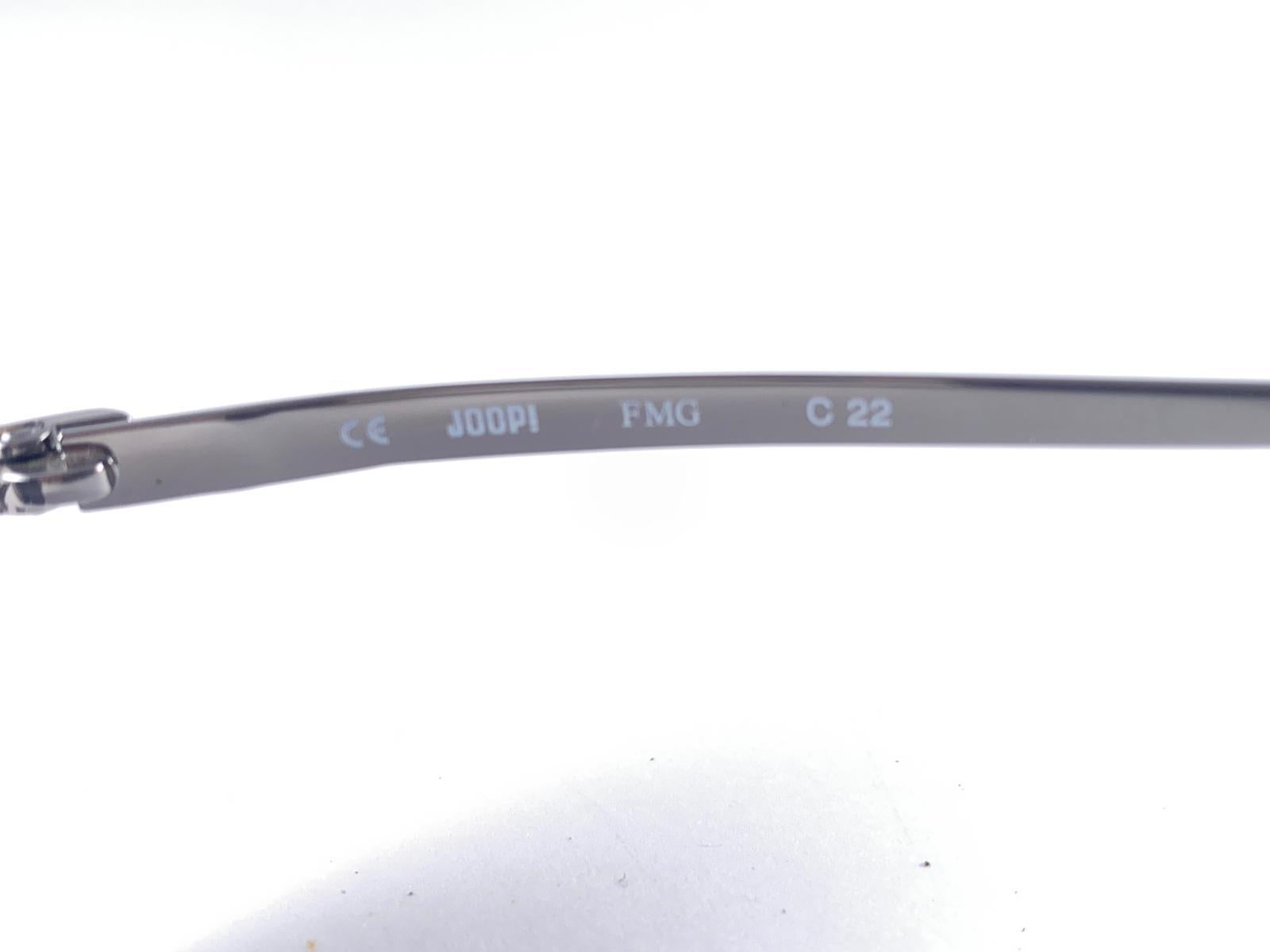 New Vintage JOOP! Silver 1990's Oval Mod 8796 Sunglasses For Sale 2