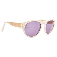 Nuovo Occhiali da sole vintage Karl Lagerfeld 3601 bianco e oro anni '90 Nuovo Occhiali da sole vintage Karl Lagerfeld 3601 bianco e oro anni '90