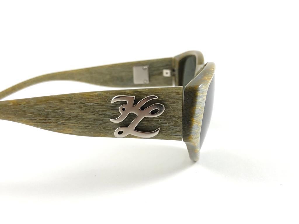 New Vintage Karl Lagerfeld Marbled & Silver Accents Frame 1990's Sunglasses In New Condition For Sale In Baleares, Baleares