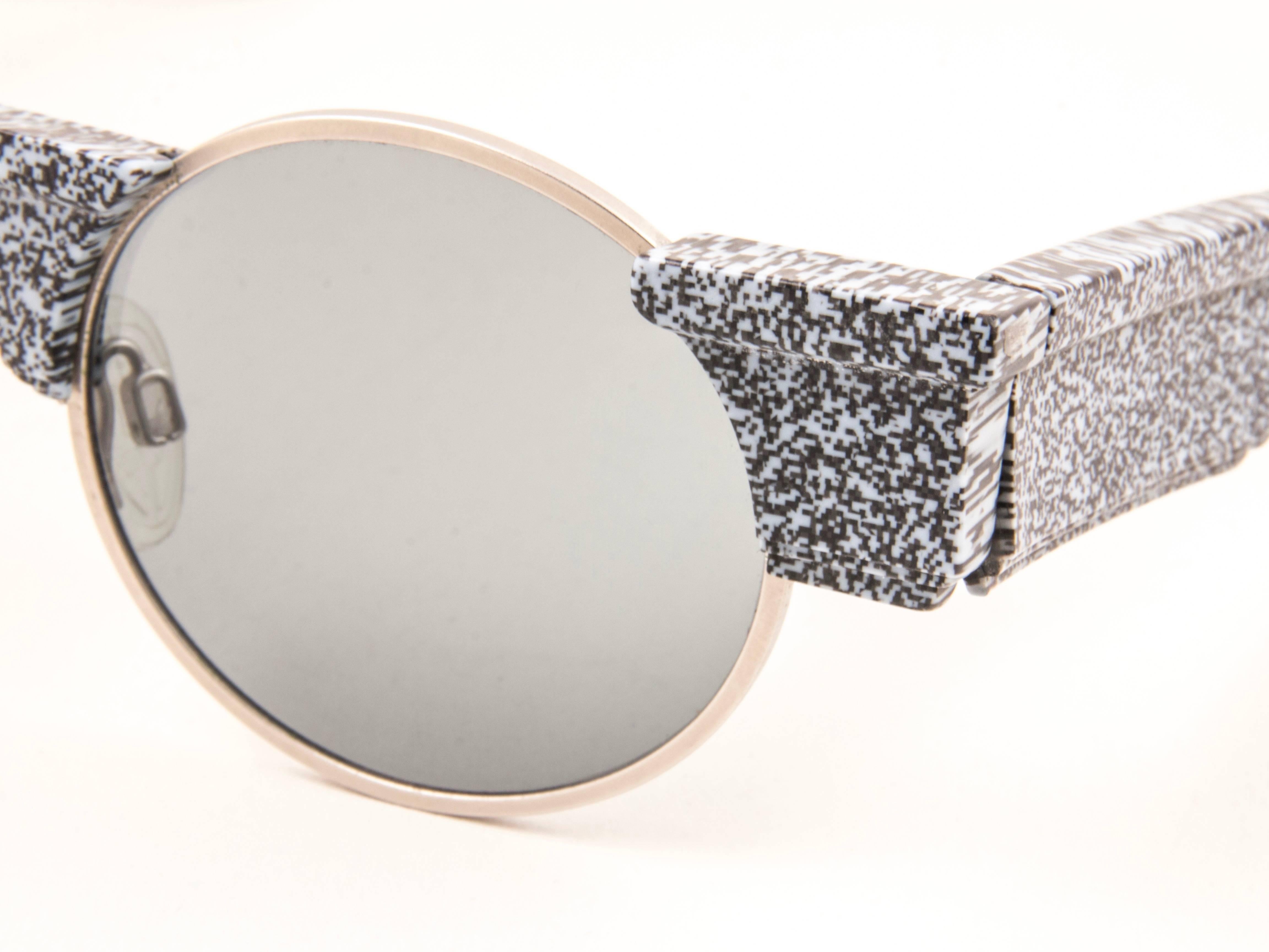Women's or Men's New Vintage Karl Lagerfeld Round Grey Marble 80's Made In Germany Sunglasses For Sale
