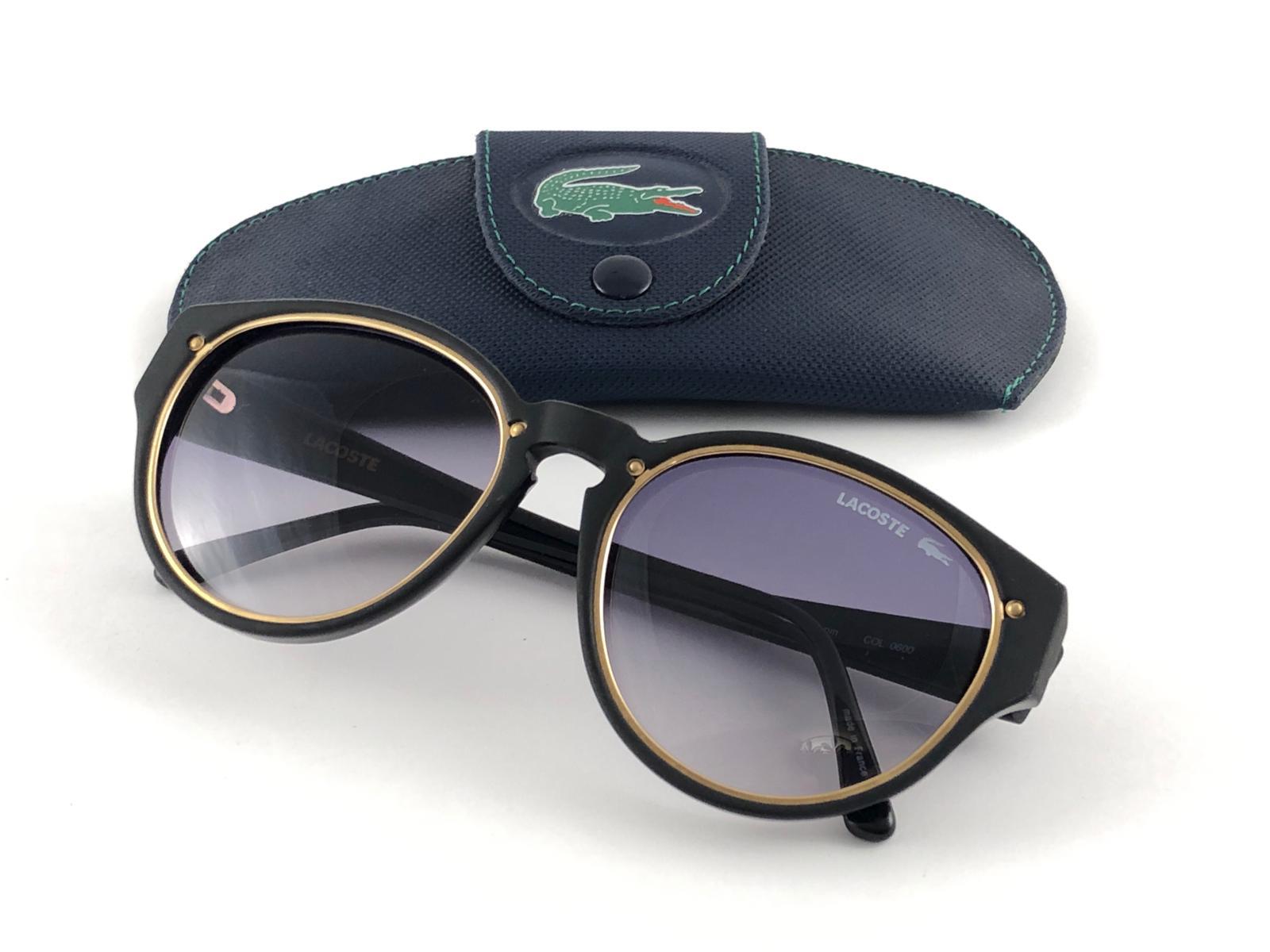 New Vintage Lacoste 124 Black & Gold Accents 1980's Sunglasses Made in France  For Sale 3