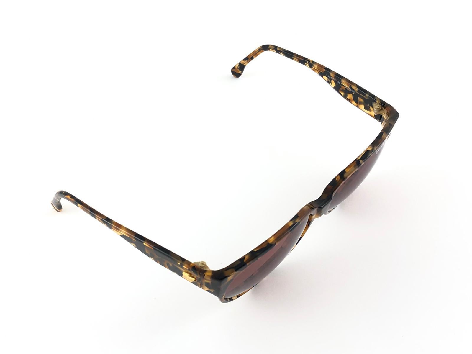 New Vintage Lacoste 132 Tortoise Cat Eye  1980's Sunglasses Made in France  In New Condition For Sale In Baleares, Baleares