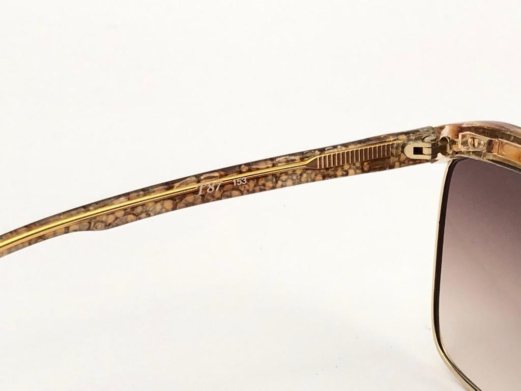 Brown New Vintage Laura Biagiotti Oversized Tortoise & Gold Mask T87 1980's Sunglasses For Sale