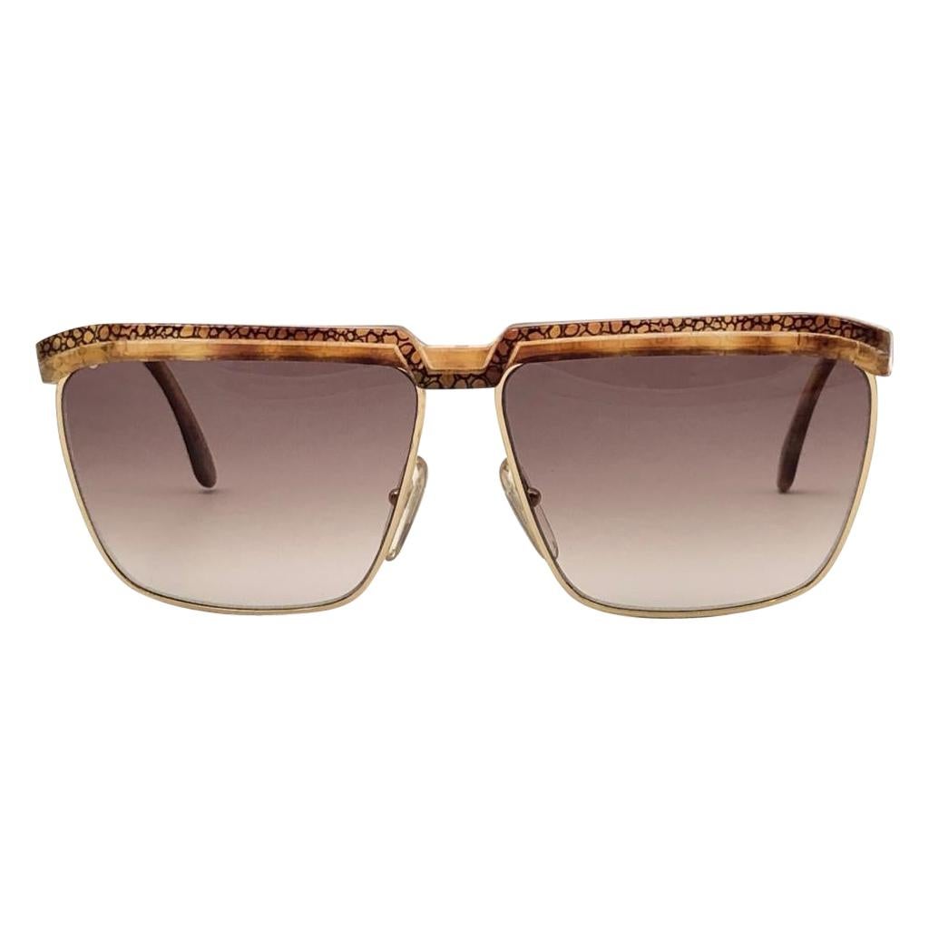 New Vintage Laura Biagiotti Oversized Tortoise & Gold Mask T87 1980's Sunglasses For Sale