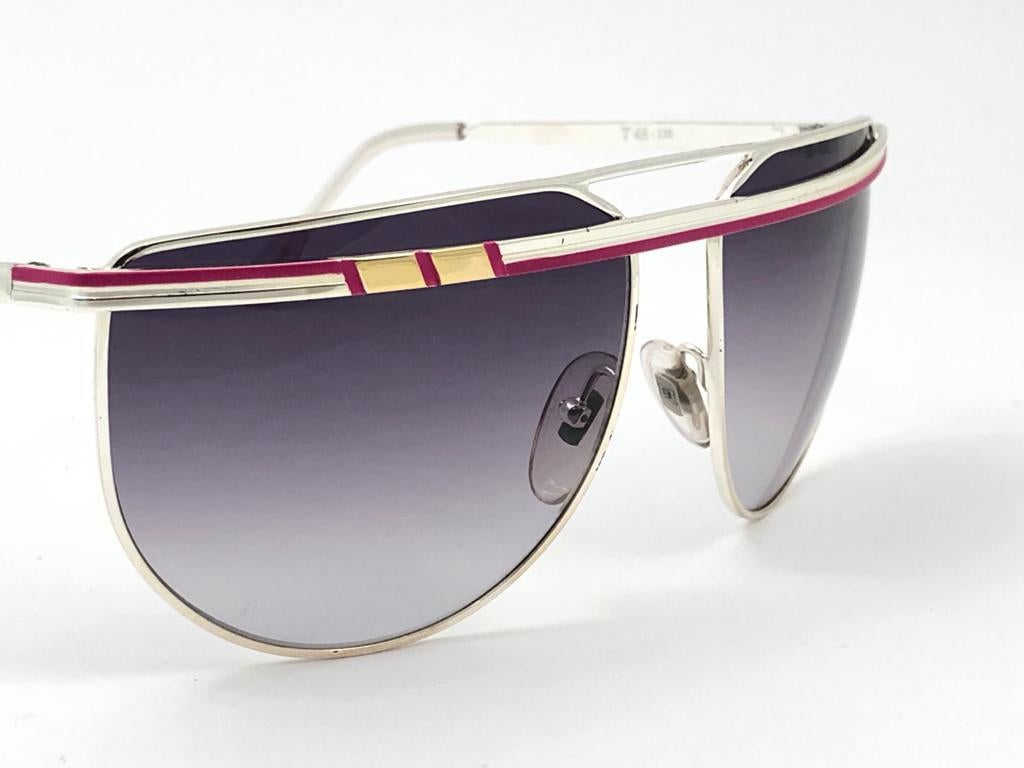 Gray New Vintage Laura Biagiotti T48 Oversized Silver & Gold 1980 Sunglasses Italy For Sale