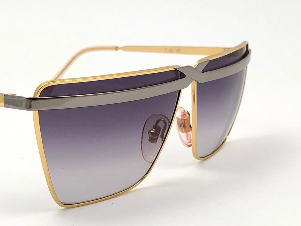 New Vintage Laura Biagiotti T60 Oversized Silver & Gold 1980 Sunglasses Italy In New Condition For Sale In Baleares, Baleares