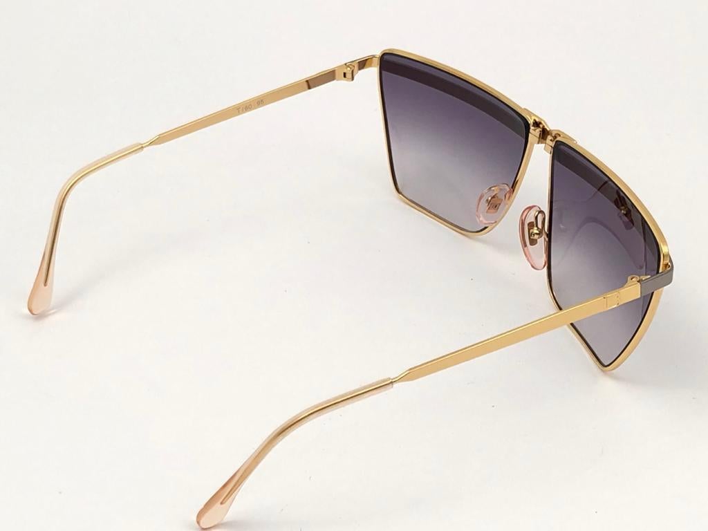 Women's New Vintage Laura Biagiotti T60 Oversized Silver & Gold 1980 Sunglasses Italy For Sale