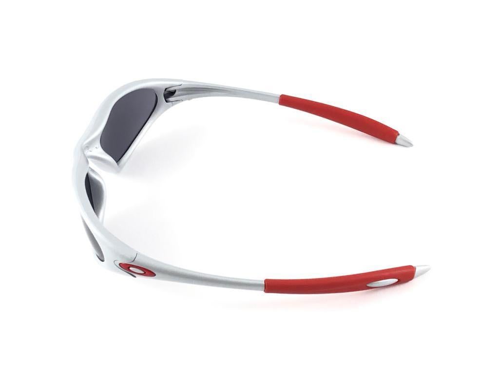 New Vintage Limited Edition Sports Oakley Ducati Minute Red 2005 Sunglasses  2