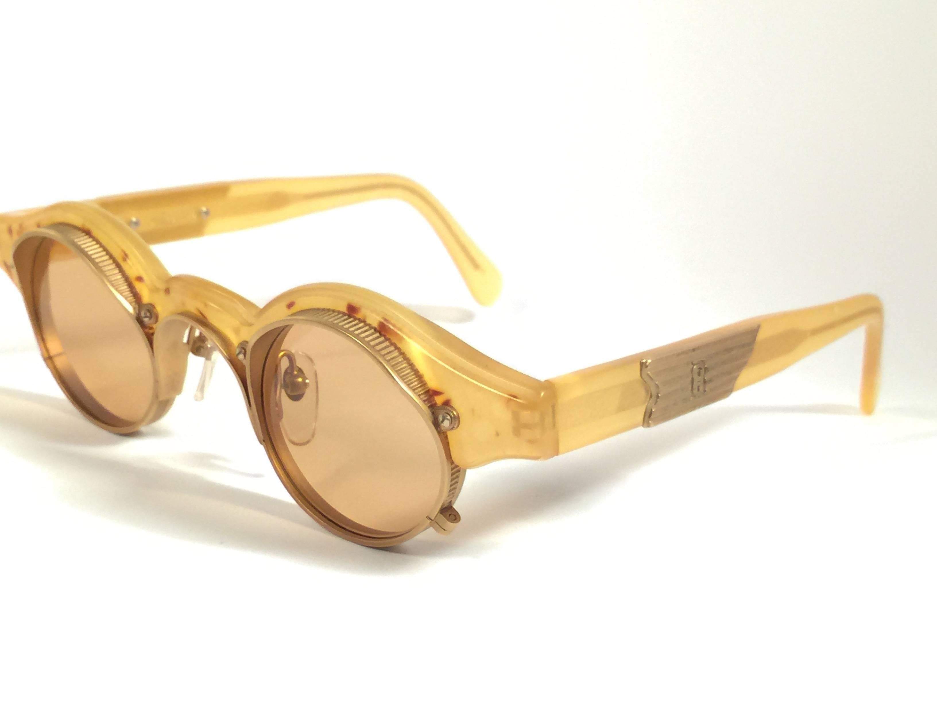New Vintage Matsuda 10605 Yellow & Gold Collector 1990 Made in Japan Sunglasses In New Condition For Sale In Baleares, Baleares