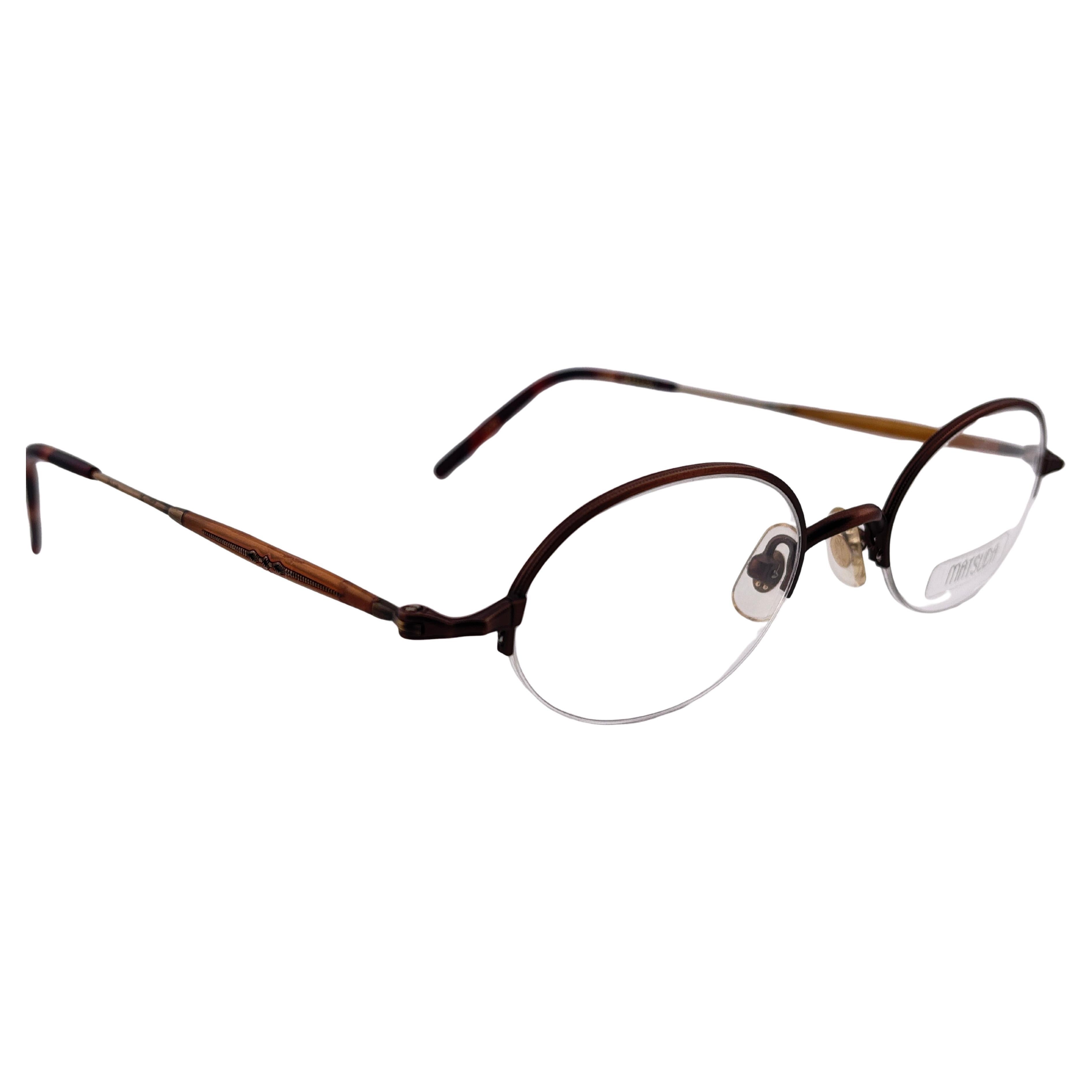 Cult Brand Matsuda unterzeichnete diese Ultra Chic Pair of Rx Silber Frame,
Hervorragende Qualität und Design 
Neu, nie getragen oder ausgestellt 
Dieser Artikel kann geringe Anzeichen von Verschleiß aufgrund der Lagerung zeigen


Hergestellt in