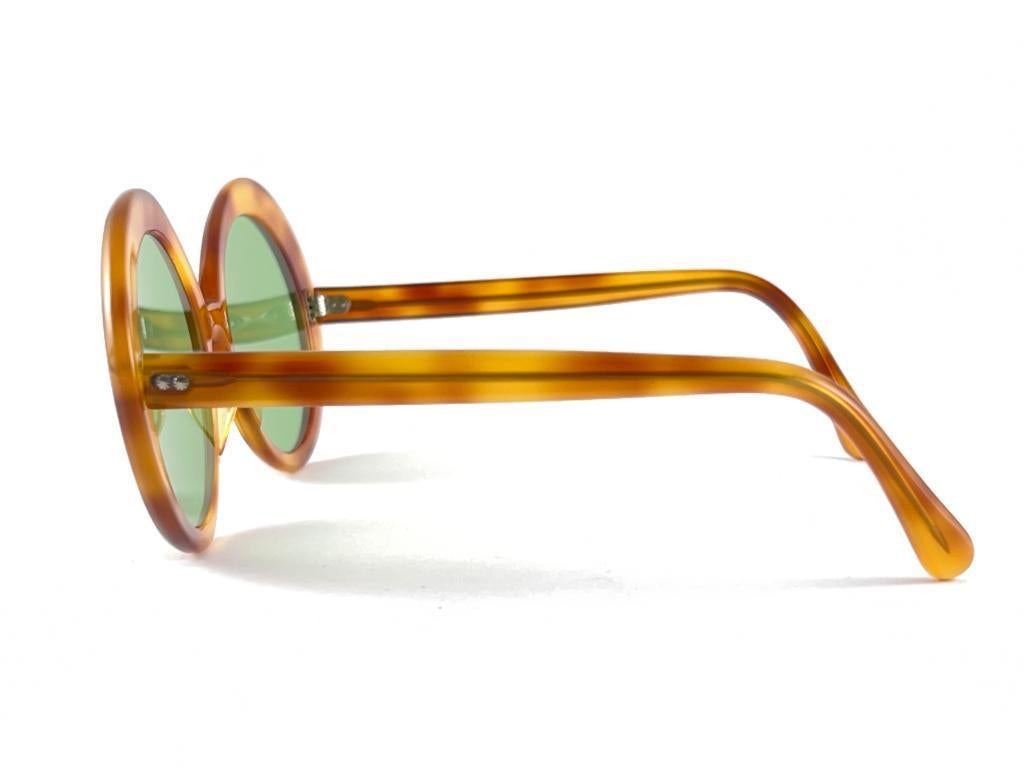 Women's or Men's New Vintage May Tortoise Round Frame Flat Green Lenses 60'S Usa Sunglasses For Sale