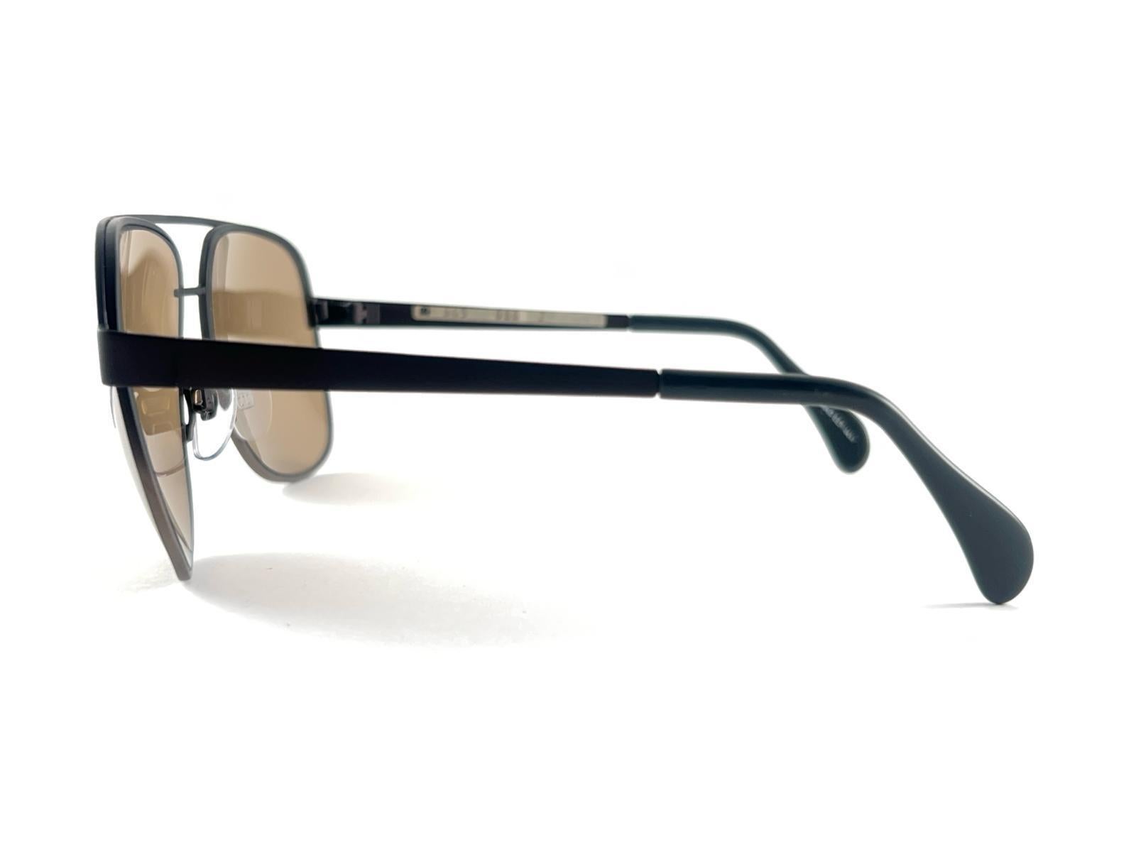 New Vintage Menrad 649 Oversized Grey Mate Frame Sunglasses 70's Made in Germany Unisexe en vente