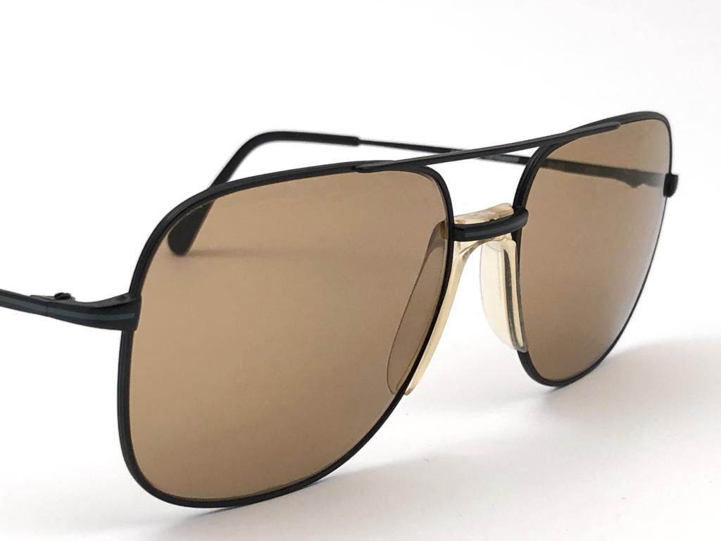 Neu Vintage Metzler 2645 Schwarze Sport-Sonnenbrille, Vintage, hergestellt in Deutschland 1980er Jahre im Angebot 3