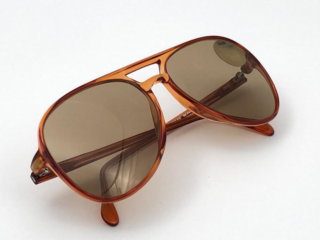 Brown New Vintage Metzler Amber 2086 Sports Sunglasses Made in Germany 1980's For Sale