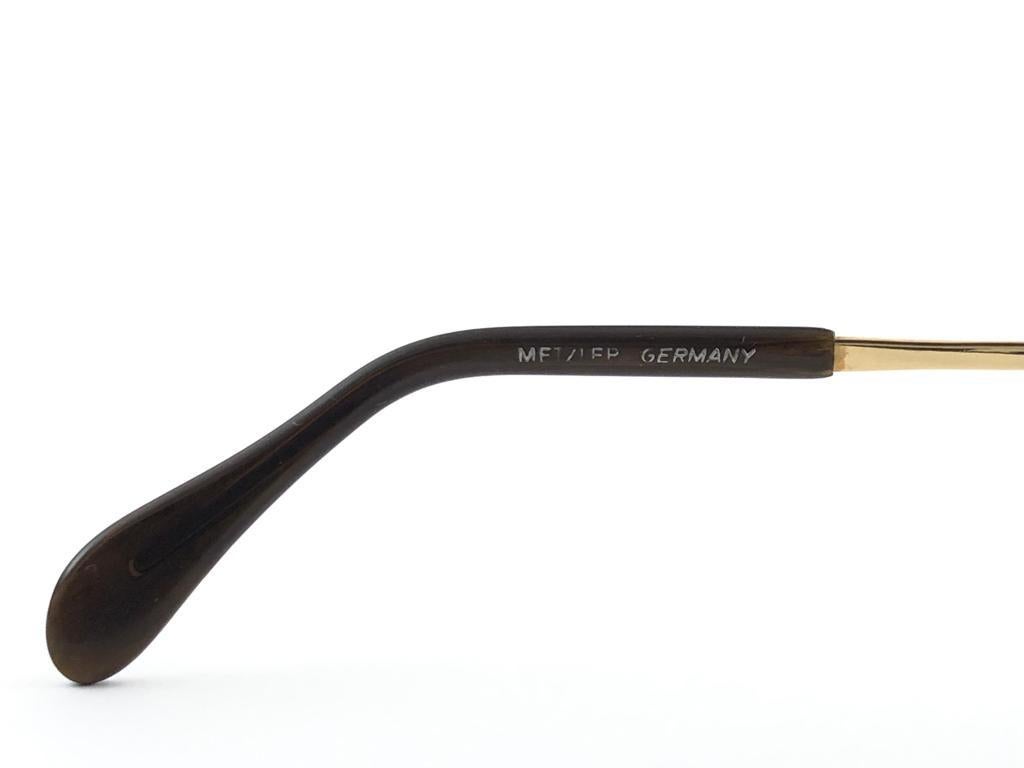 Gray New Vintage Metzler Translucent & Enamel Details Sunglasses West Germany 80's For Sale