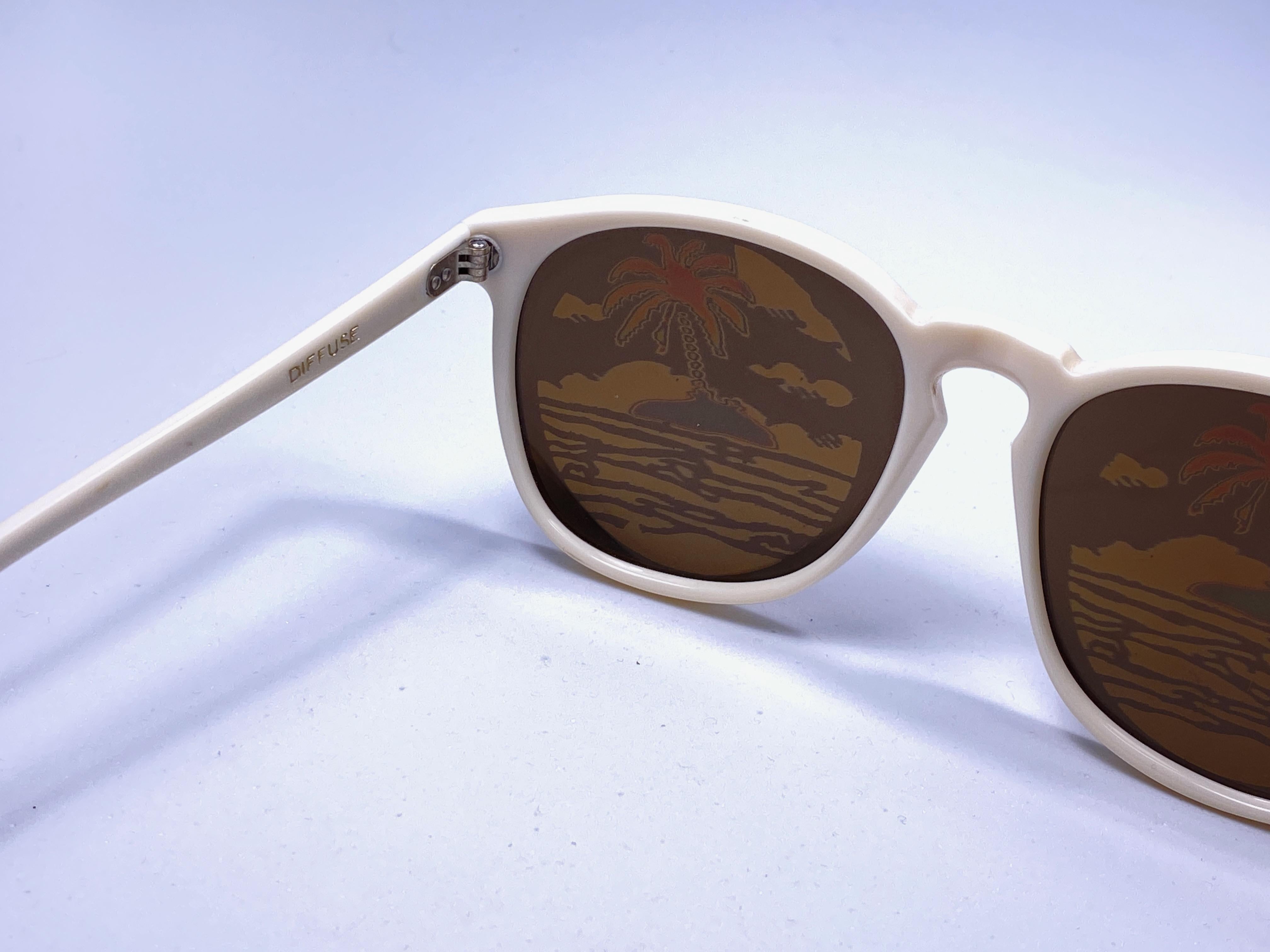Gris New Vintage Michele Lamy Diffuse White Frame Mirror Print Rick Owens Sunglasses en vente