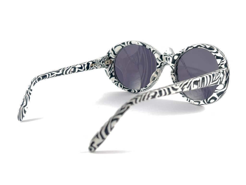 Seltene Vintage Michele Lamy-Sonnenbrille mit Zebramuster und Rahmen, hergestellt in Frankreich im Angebot 3