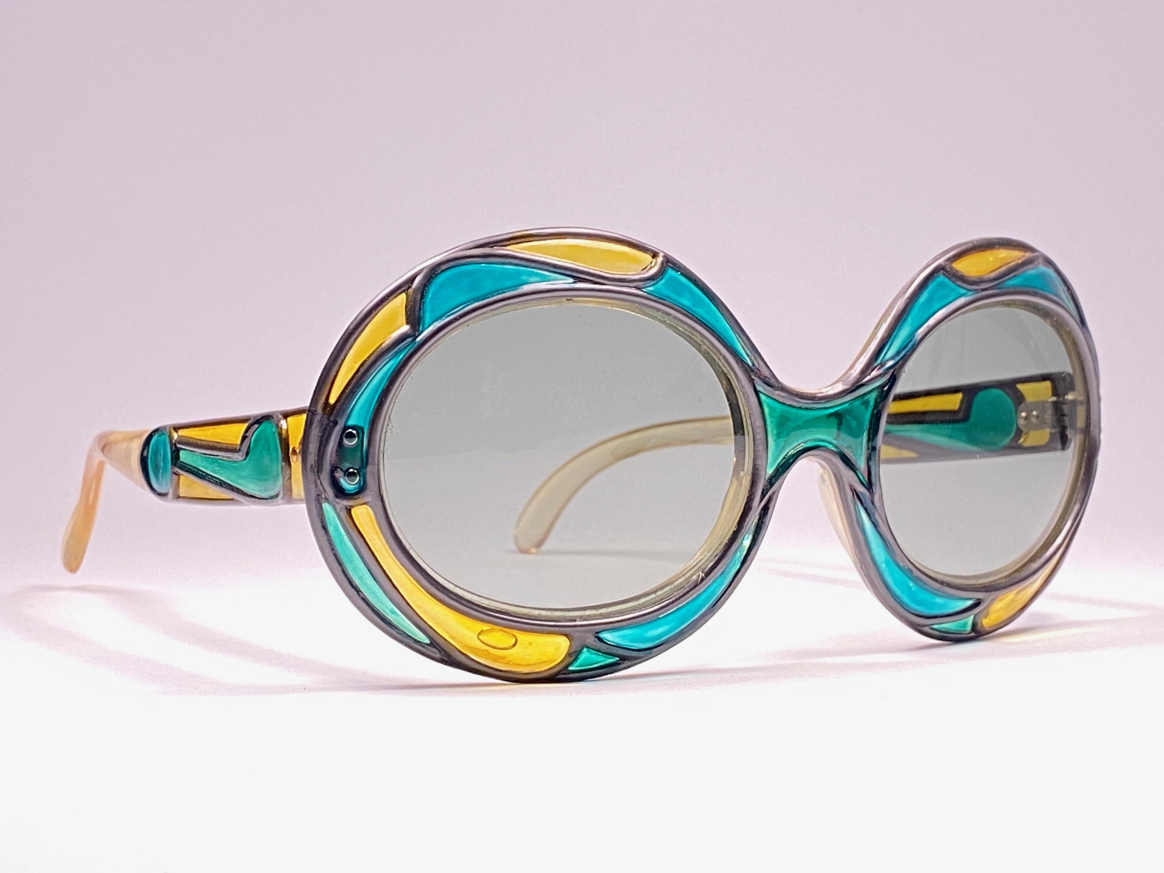 New Vintage Michelle Brevet 1950's Stained Glass Handmade in France Sunglasses  In New Condition For Sale In Baleares, Baleares