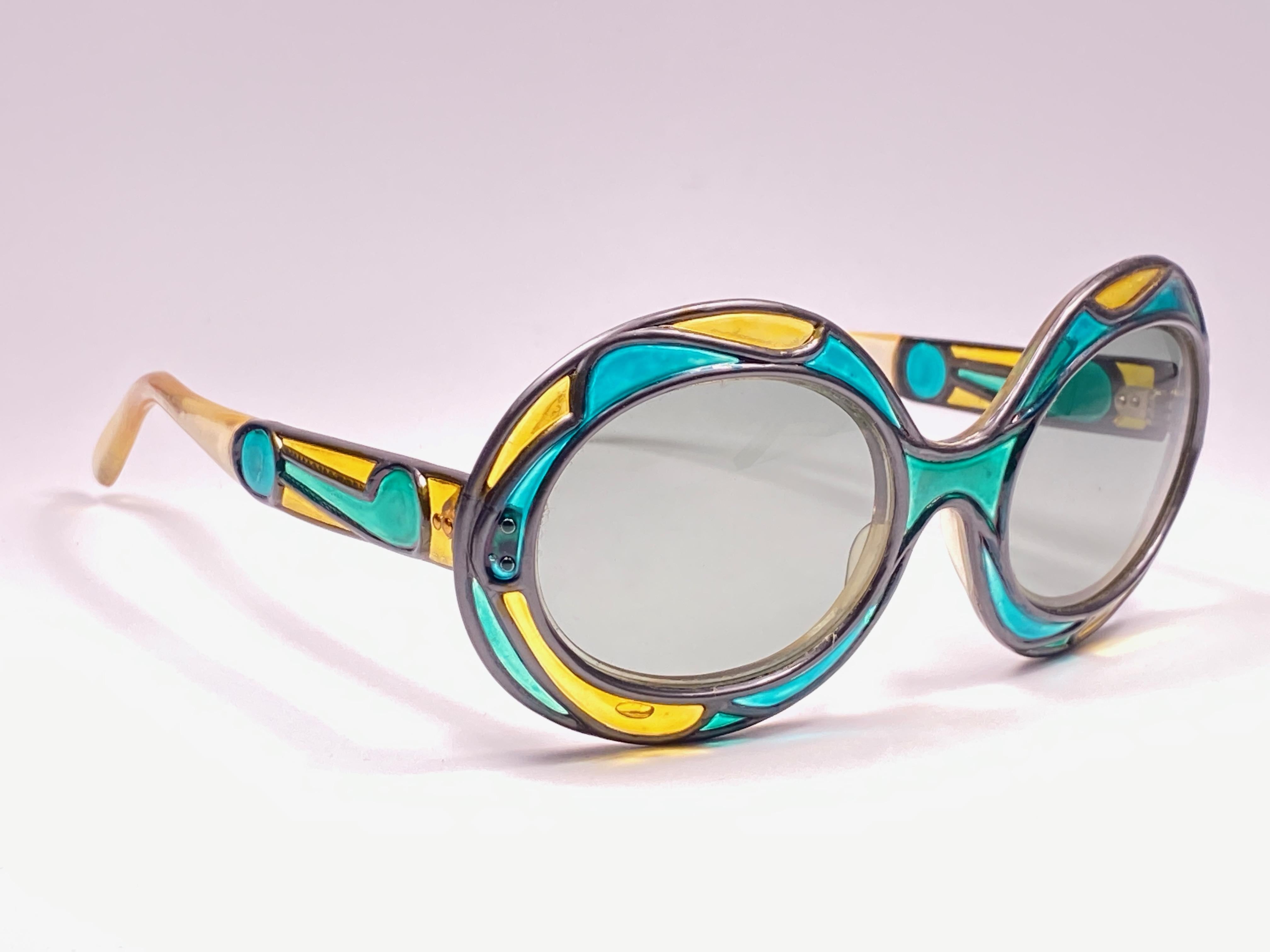New Vintage Michelle Brevet 1950's Stained Glass Handmade in France Sunglasses  For Sale 4