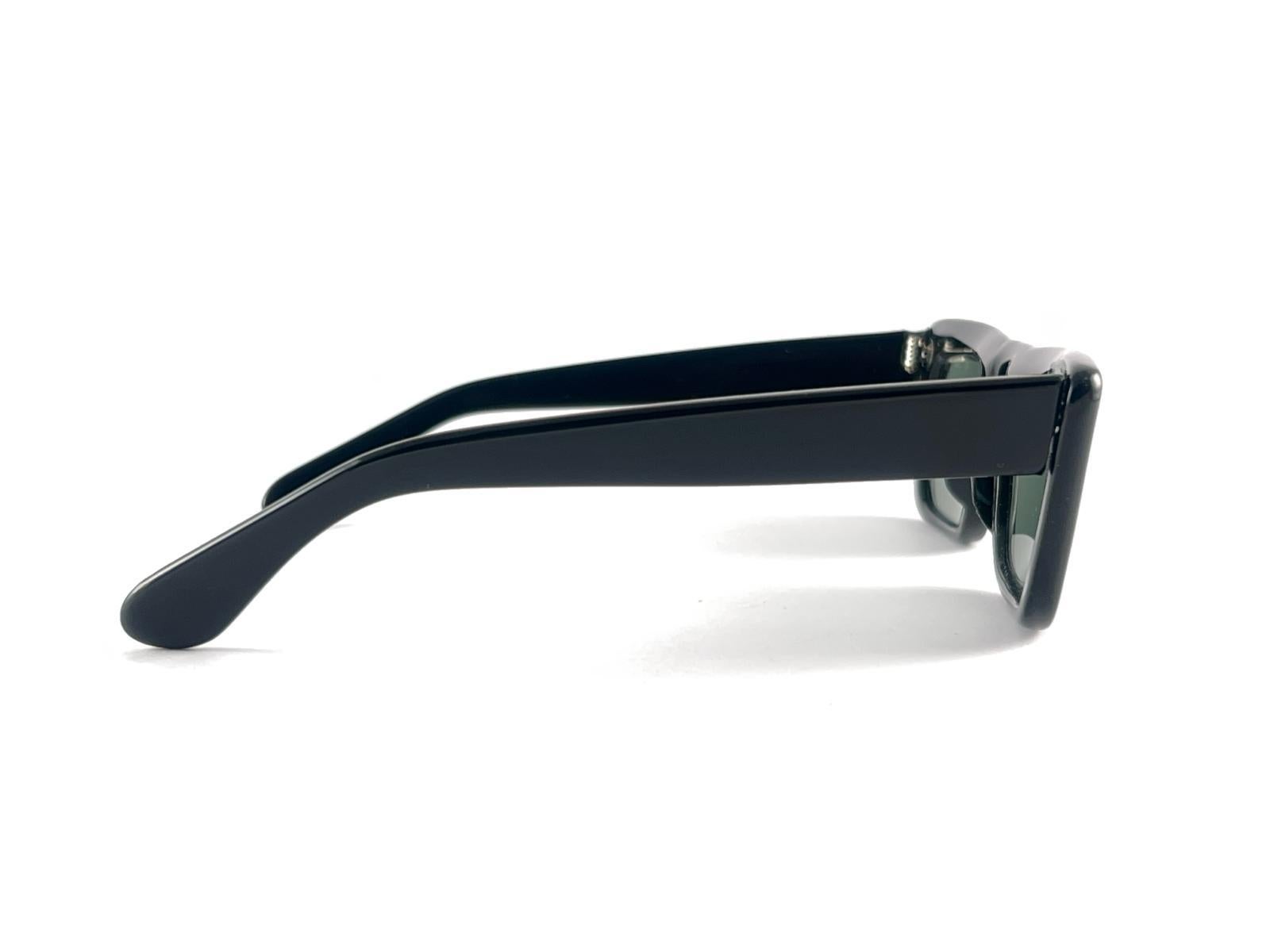 New Vintage Midcentury Black Rectangular Sunglasses 1960'S For Sale 2