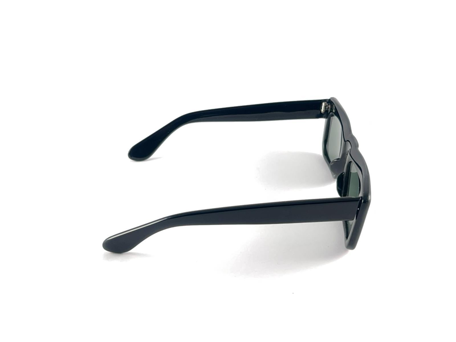 New Vintage Midcentury Black Rectangular Sunglasses 1960'S For Sale 3