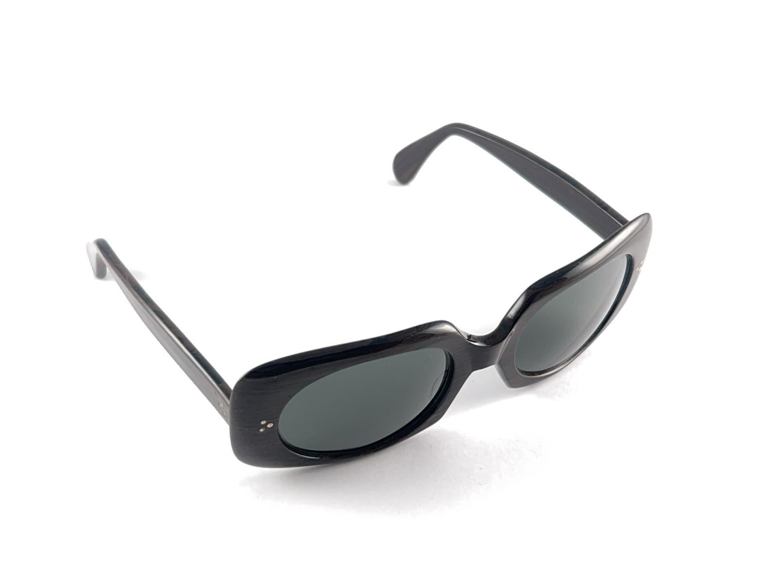 New Vintage Midcentury Dark Wood Pattern Oversized Rectangular Sunglasses 1960'S For Sale 3