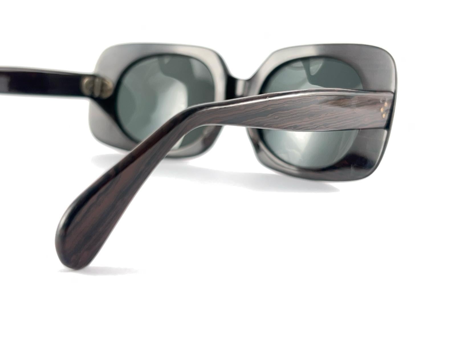 Neue Vintage Midcentury Dark Wood Pattern Oversized Rectangular Sunglasses 1960'S im Angebot 5