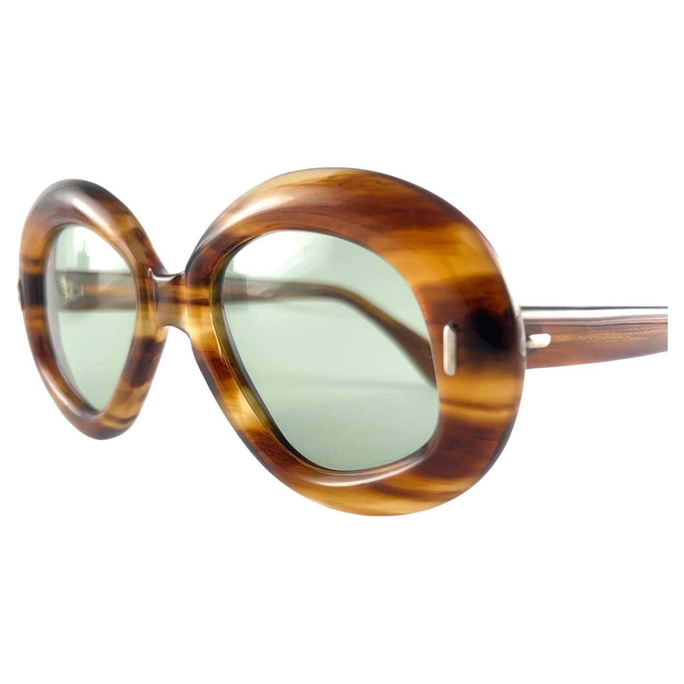 New Vintage Midcentury Oversized Blond Tortoise Frame 1960'S Made In Italy In Excellent Condition In Baleares, Baleares