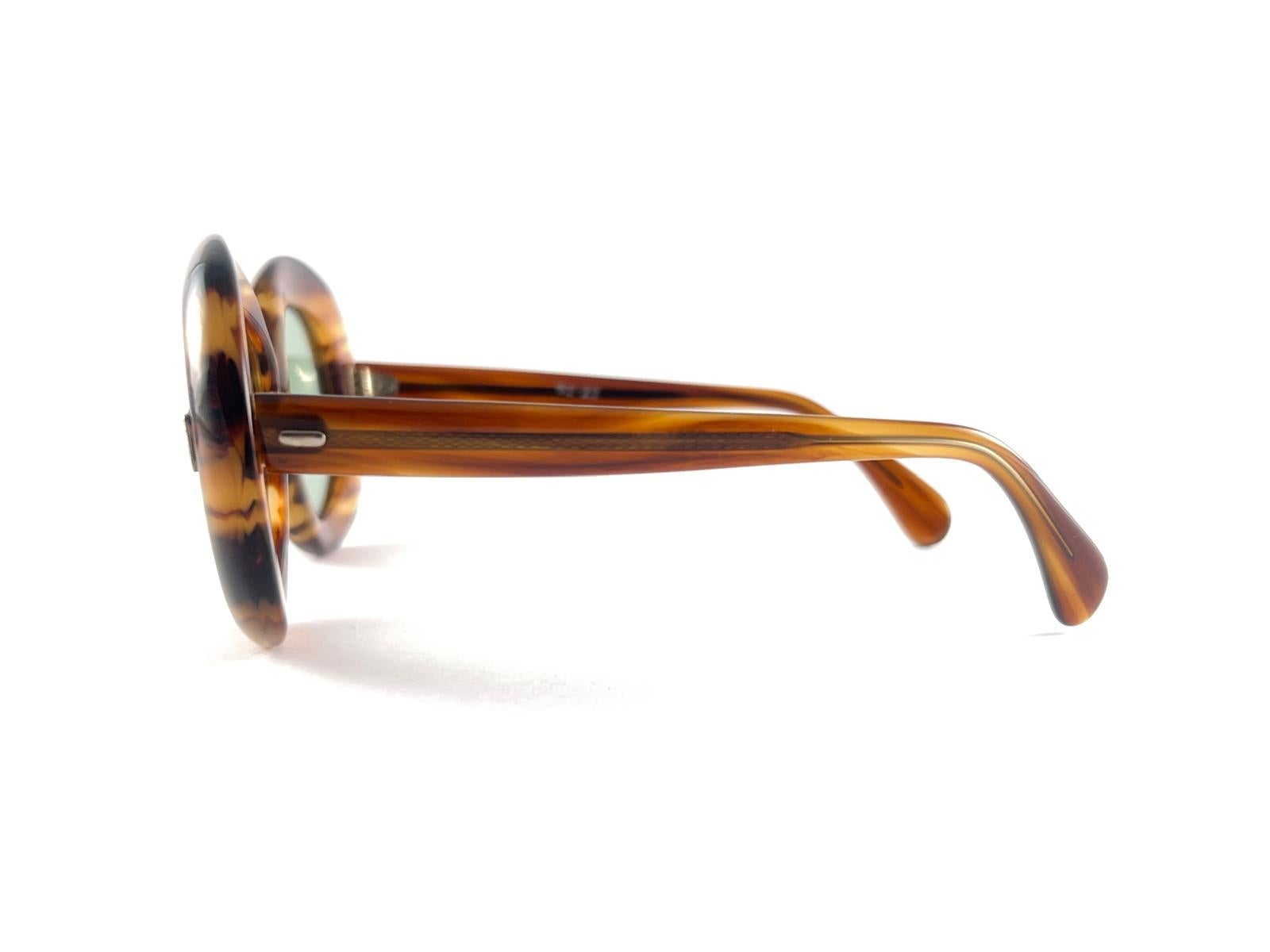 Women's New Vintage Midcentury Oversized Blond Tortoise Frame 1960'S Made In Italy For Sale