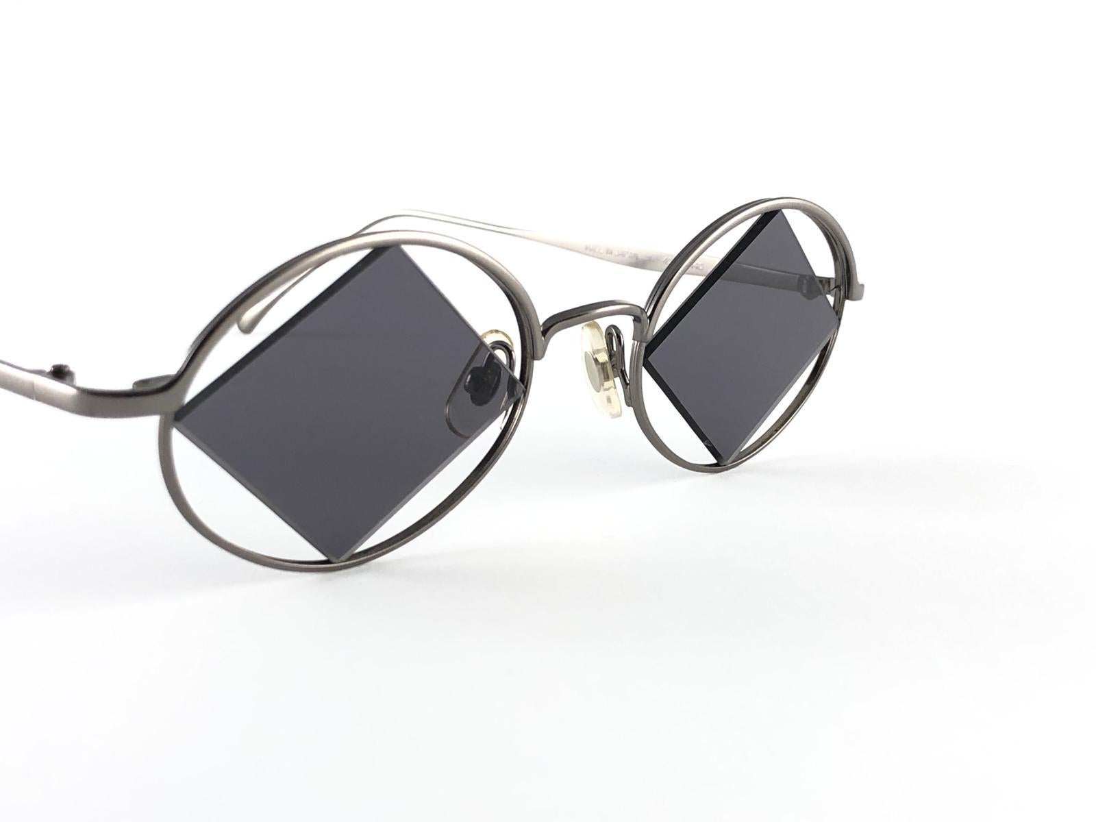 New Vintage Miyake Design Studio IM 402 Silver 1990 Made in Japan Sunglasses In New Condition In Baleares, Baleares
