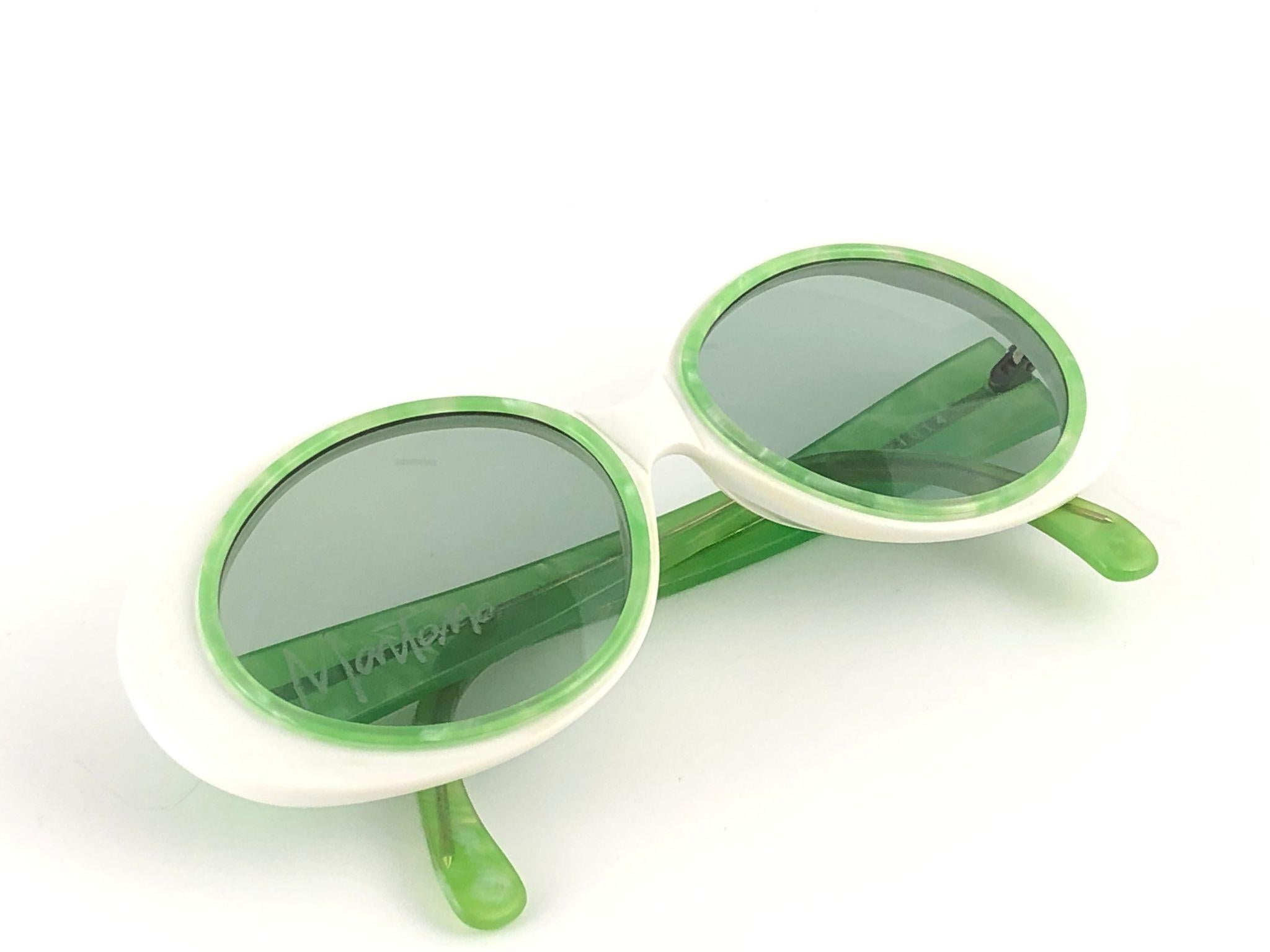 New Vintage Montana 5594 Oval White & Green Handmade in France Sunglasses 1990 4
