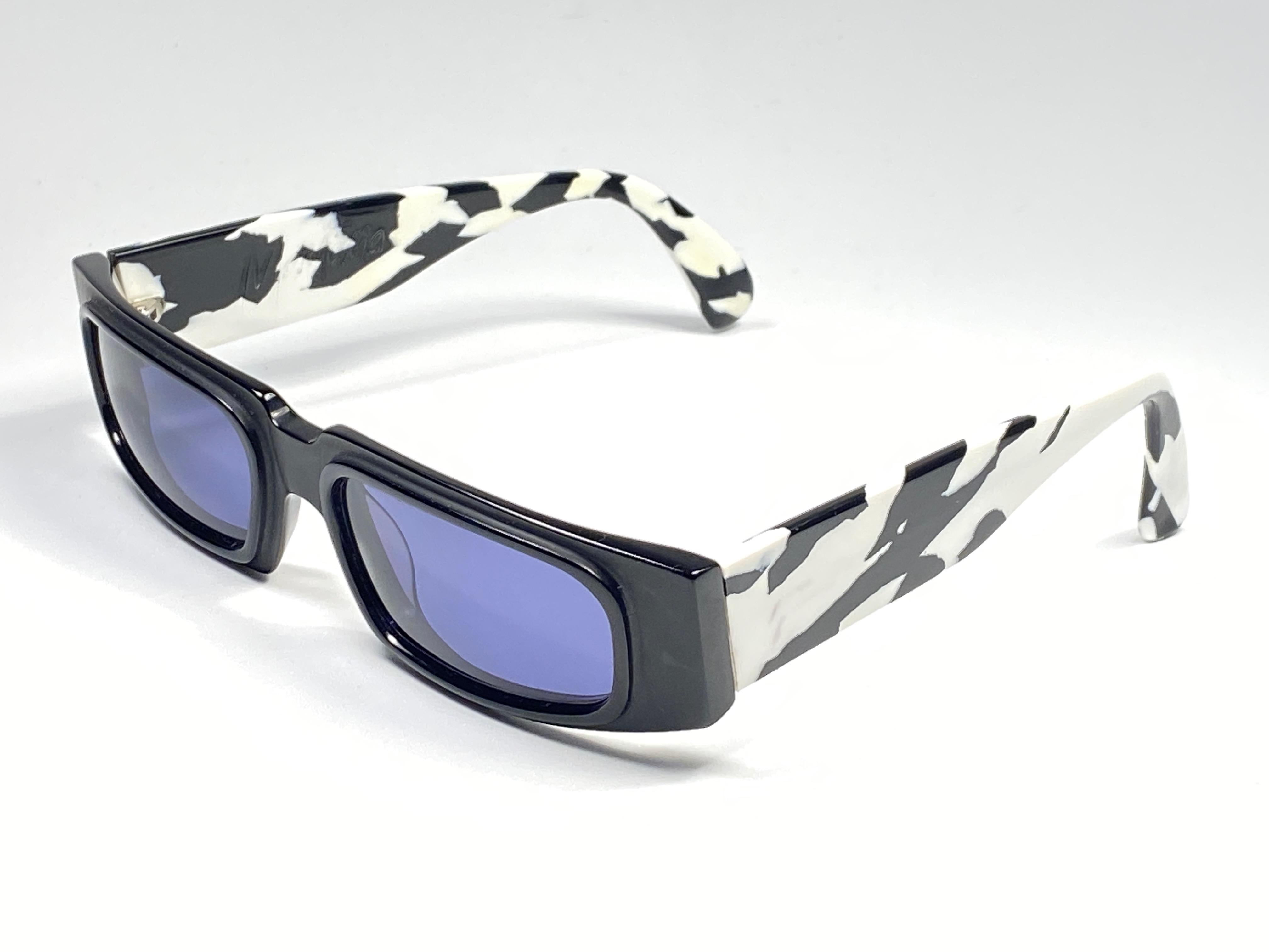 Women's or Men's New Vintage Montana 5598 Black & White Mask Handmade in France Sunglasses 1990