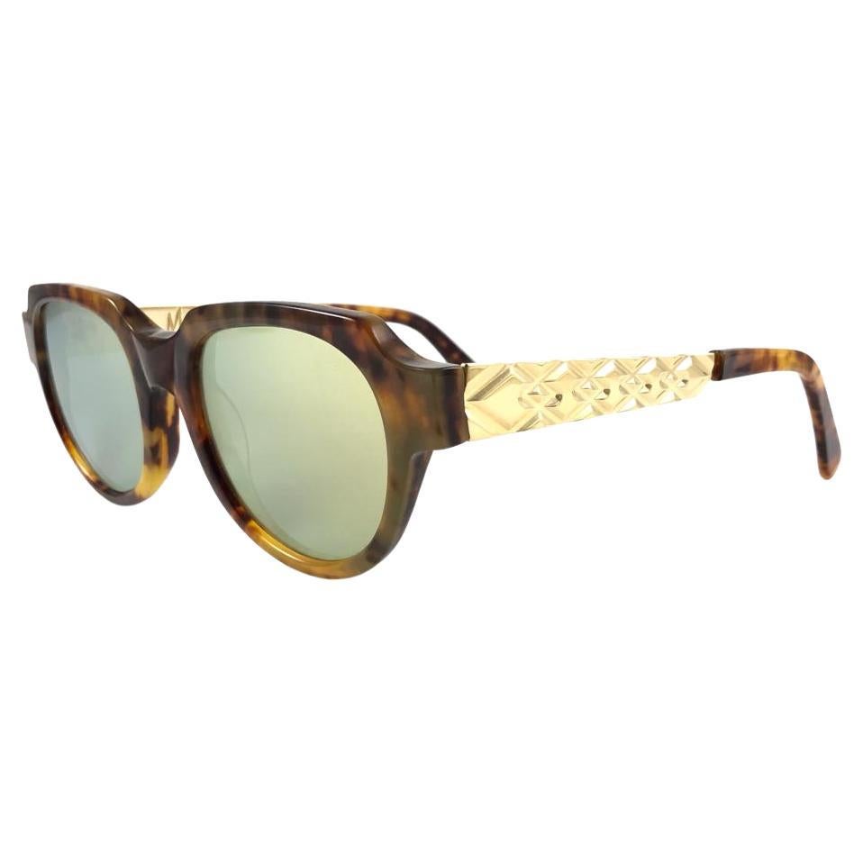 Nouvelles lunettes de soleil vintage Montana 589 en écaille et or, fabriquées à la main en France, années 1980