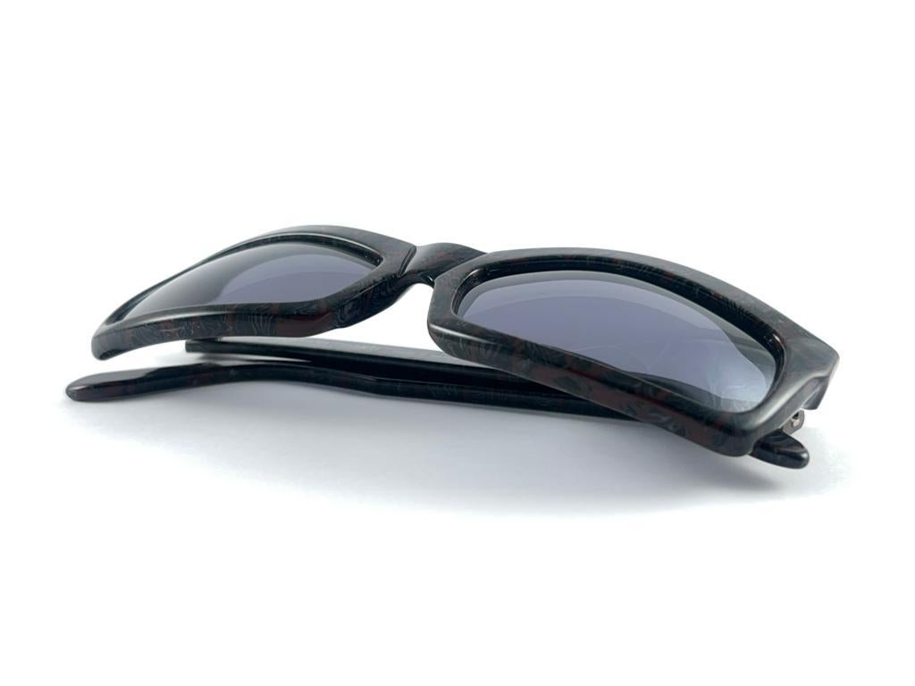 Nouvelles lunettes de soleil vintage Montana CM 86 marbrées grises faites à la main, France, années 80 en vente 6