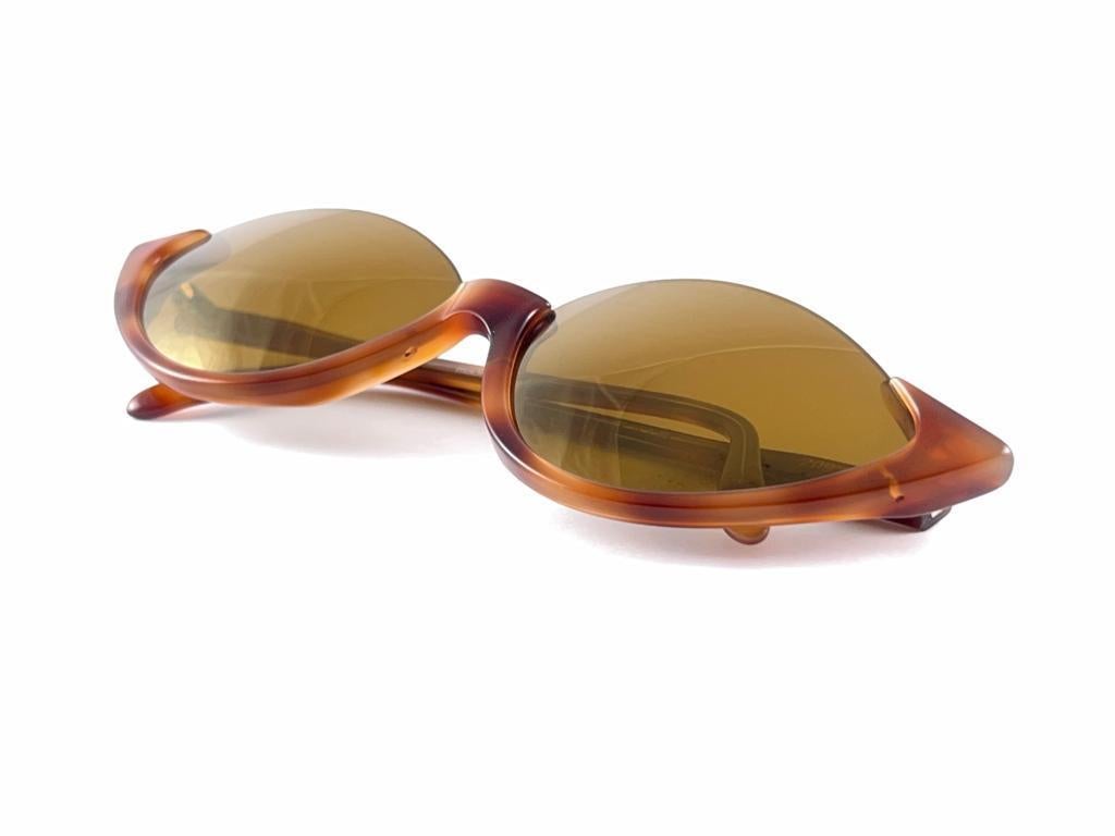 New Vintage Montana Tortoise Cat Eye  Frame Gold Lenses 80'S France Sunglasses For Sale 6