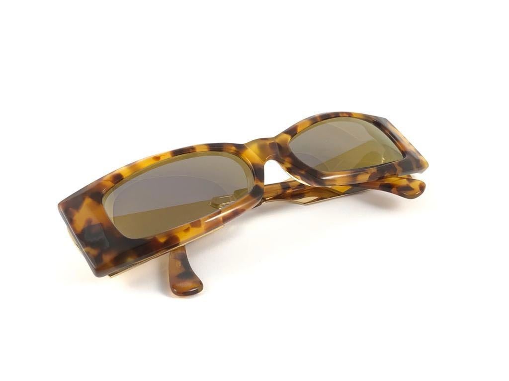 Brown New Vintage Montana Tortoise & Gold 588 Handmade in France Sunglasses 1990 For Sale