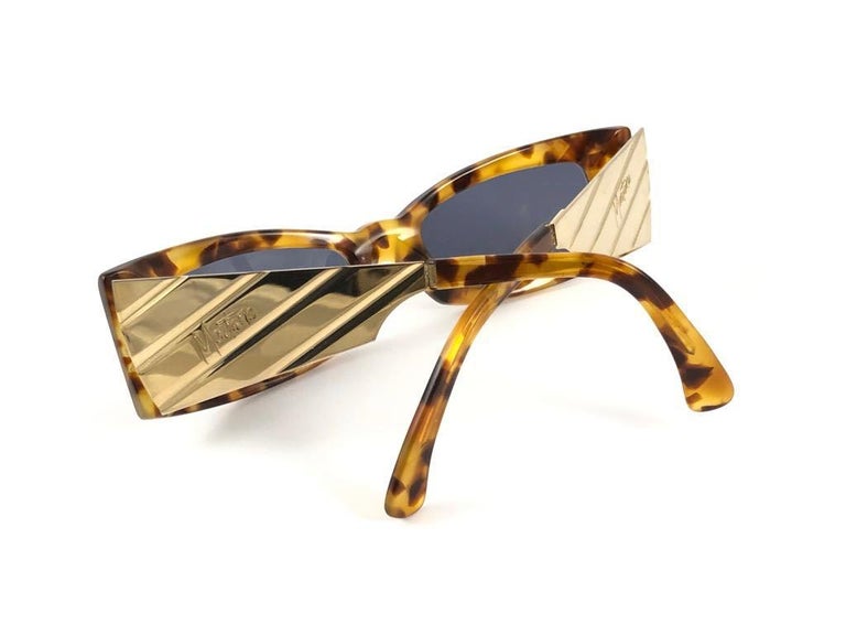 Women's or Men's New Vintage Montana Tortoise & Gold 588 Handmade in France Sunglasses 1990 For Sale