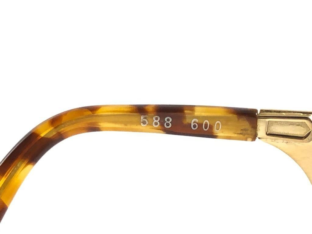 New Vintage Montana Tortoise & Gold 588 Handmade in France Sunglasses 1990 en vente 3