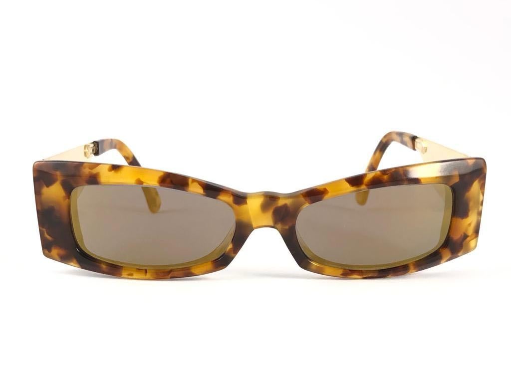 New Vintage Montana Tortoise & Gold 588 Handmade in France Sunglasses 1990 en vente 4