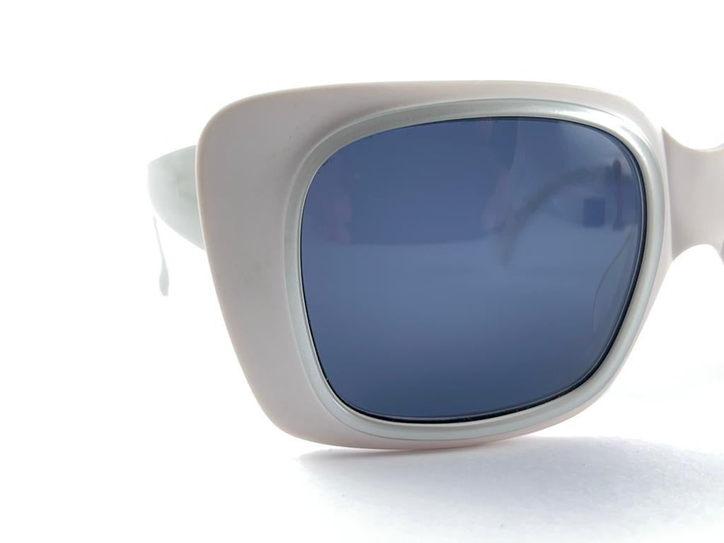 Women's or Men's New Vintage Montana White Pearl 5596 Handmade in France Sunglasses 1980's For Sale
