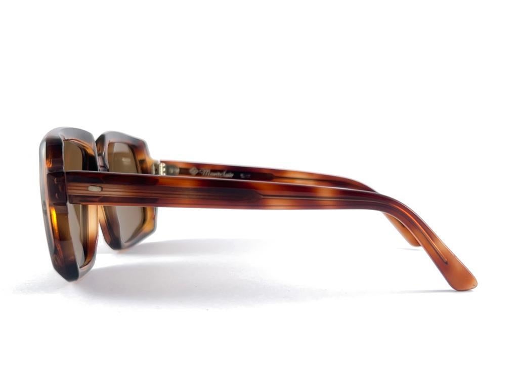 New Vintage Montclair Translucent Tortoise Brown Lenses 60's France Sunglasses Unisexe en vente