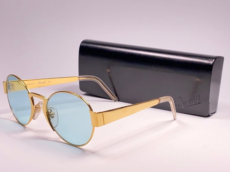 New Vintage Moschino By Persol M08 Frame Medium Round Gold Sunglasses ...