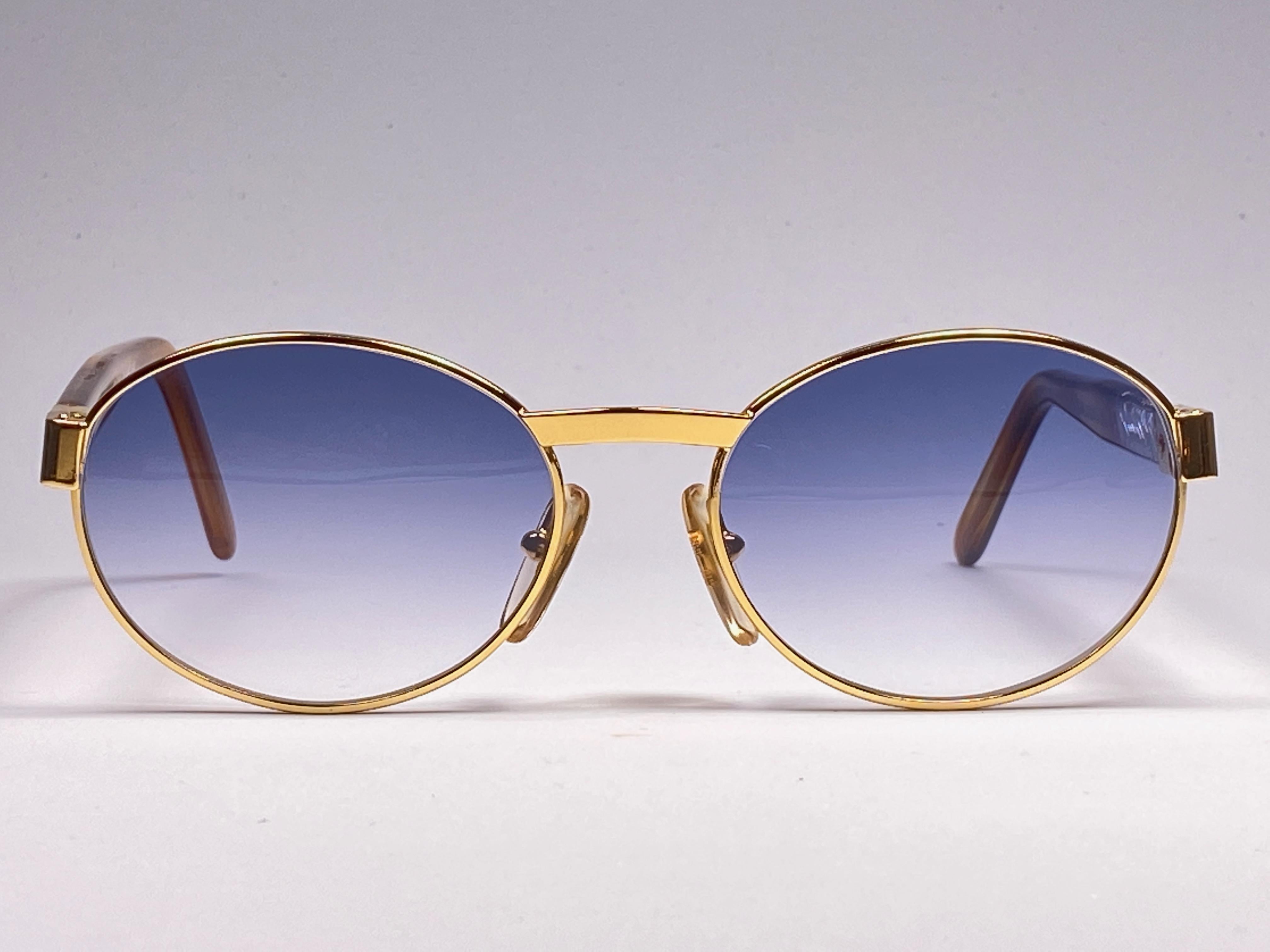 moschino oval sunglasses