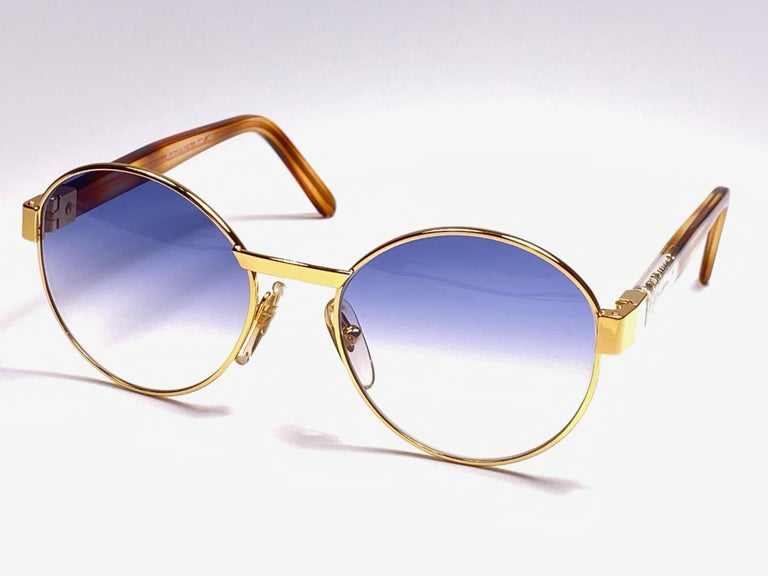 New Vintage Moschino By Persol M32 Frame Medium Round Gold Sunglasses ...