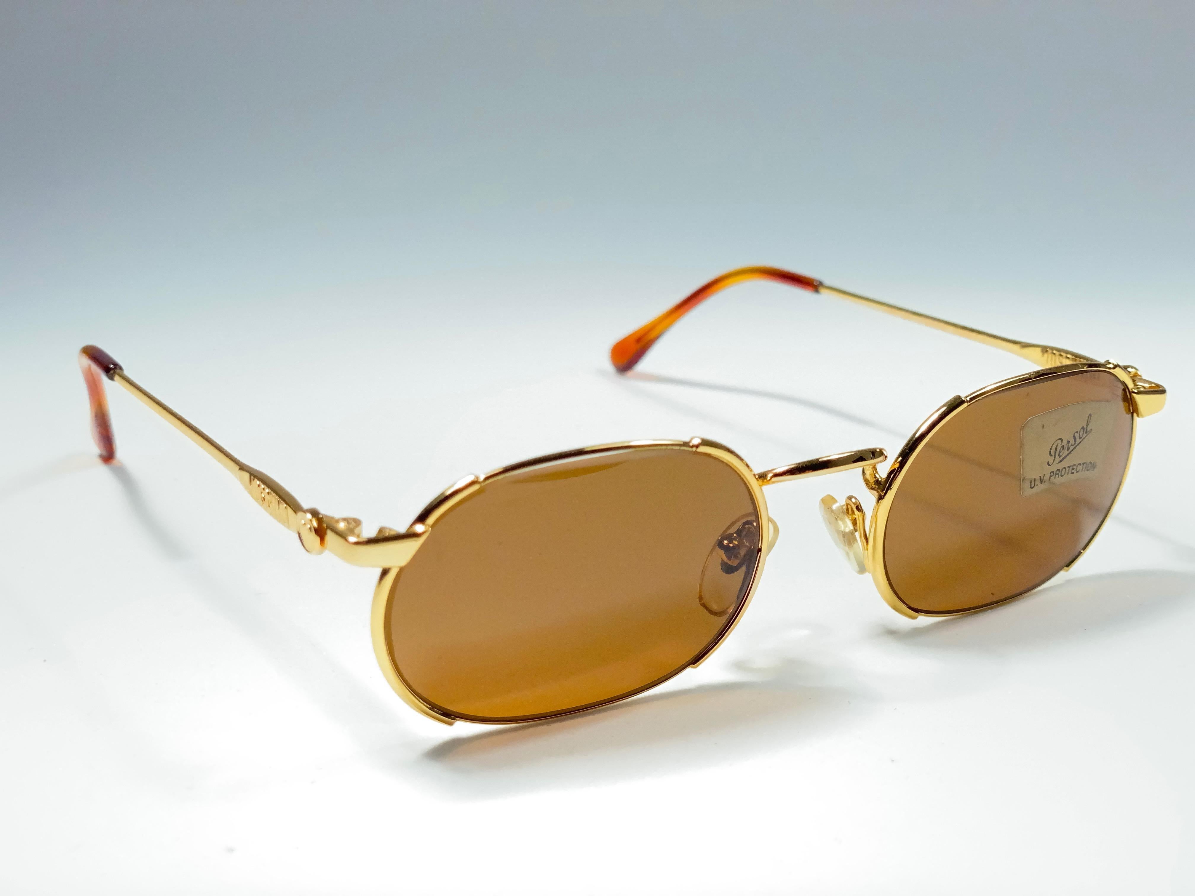 persol small frame