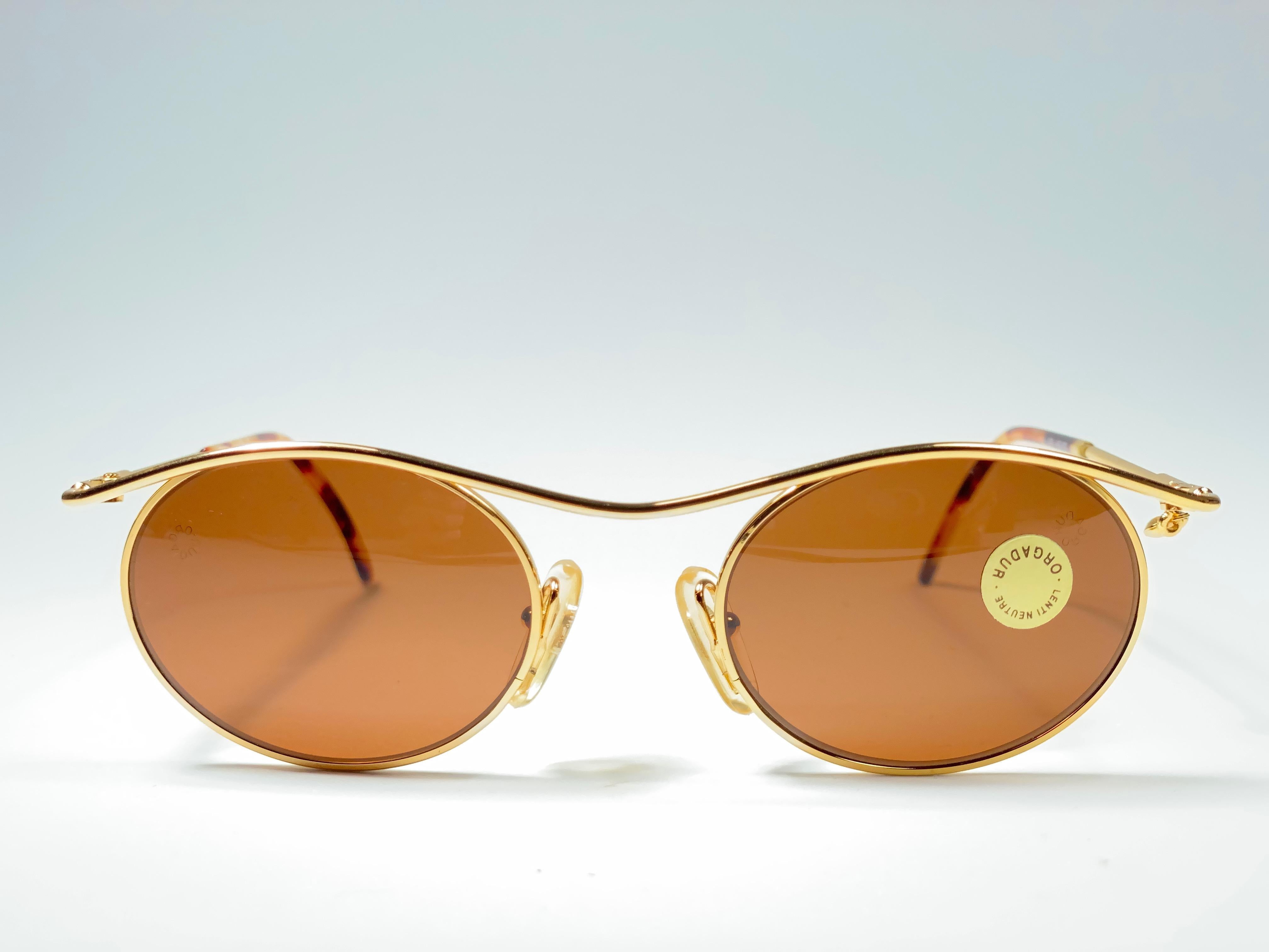 Petites lunettes de soleil dorées Moschino MM276 